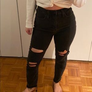 Madewell black destroyed “mom” jean size 26